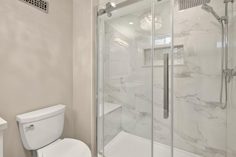 Property listing for 667 Sandcherry Dr., Burlington, ON