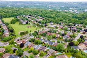 Property listing for 145 Lavender Dr., Ancaster, ON