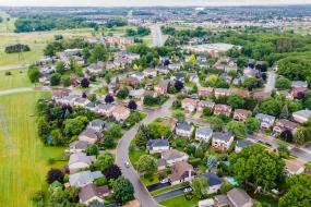 Property listing for 145 Lavender Dr., Ancaster, ON