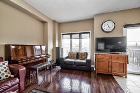 Property listing for 39 Forest Valley Cres., Dundas, ON