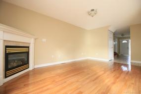 Property listing for 32 Woodbank St., Stoney Creek, ON