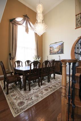 Property listing for 3 Pickard Ave., Ancaster, ON