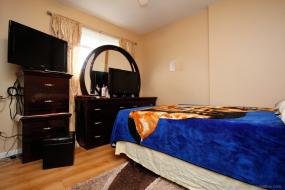 Property listing for #79-175 Queen Victoria Dr., Hamilton, ON