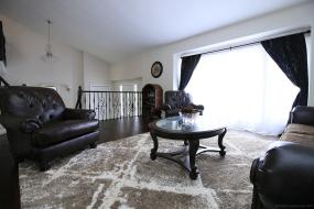 Property listing for 32 Wade Rd., Ancaster, ON