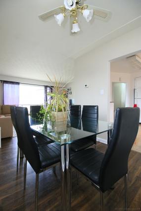 Property listing for 563 Mohawk Rd. E., Hamilton, ON