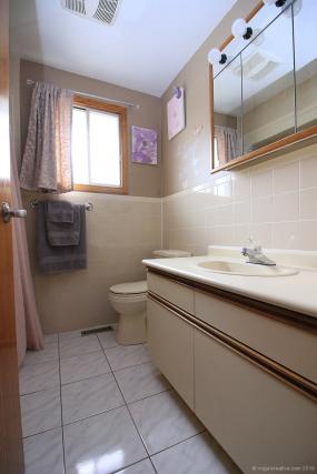 Property listing for 489 Cochrane Rd., Hamilton, ON