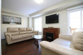 Property listing for 94 Bloom Cres., Hamilton, Ontario