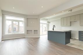 Property listing for 138 Dunrobin Lane, Grimsby, ON