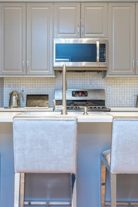 Property listing for 10 Kopperfield Lane, Glancaster, ON