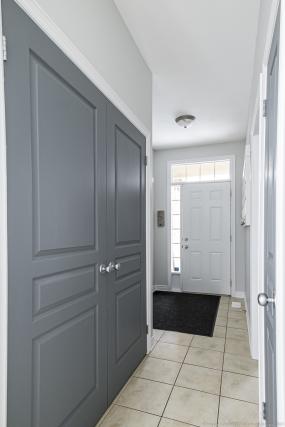 Property listing for 4346 Lindsey Cres., Beamsville, ON