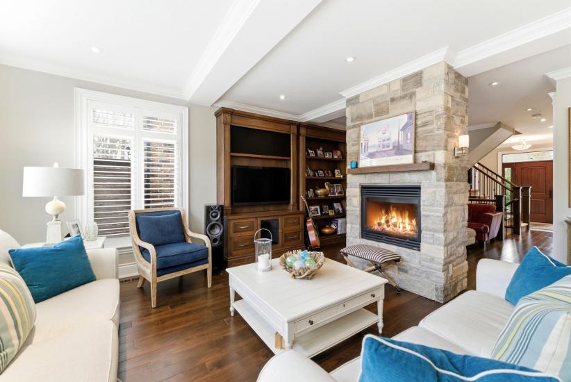 Property listing for 67 Alma St., Dundas, ON