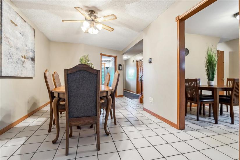 Property listing for 110 Glenashton Dr., Stoney Creek, ON