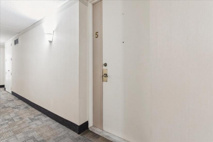 Property listing for #305-222 Jackson St. W., Hamilton, ON