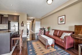 Property listing for 39 Forest Valley Cres., Dundas, ON