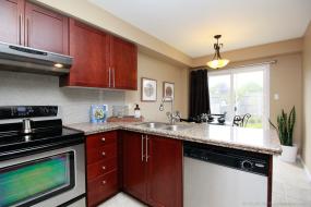 Property listing for 86 Meadow Wood Cres., Hamilton, ON