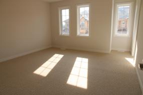 Property listing for 17 Beau Chatel Lane, Grimsby, ON