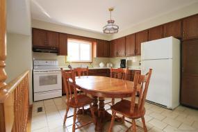 Property listing for 182 Solomon Cres., Hamilton, ON