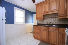 Property listing for 152 Garside Ave. N., Hamilton, ON