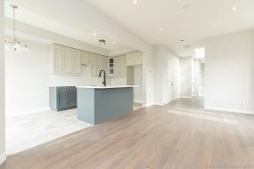 Property listing for 138 Dunrobin Lane, Grimsby, ON