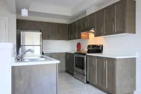 Property listing for 40 Dennis Dr., Smithville, ON