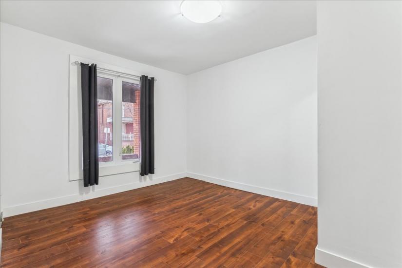 Property listing for 5 Cumberland Ave., Hamilton, ON