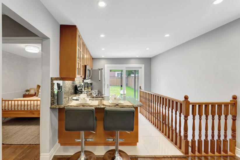 Property listing for 746 Roxborough Ave., Hamilton, ON