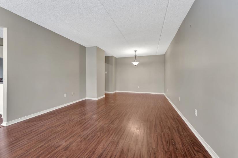 Property listing for #101-500 Silverbirch Blvd., Mount Hope, ON