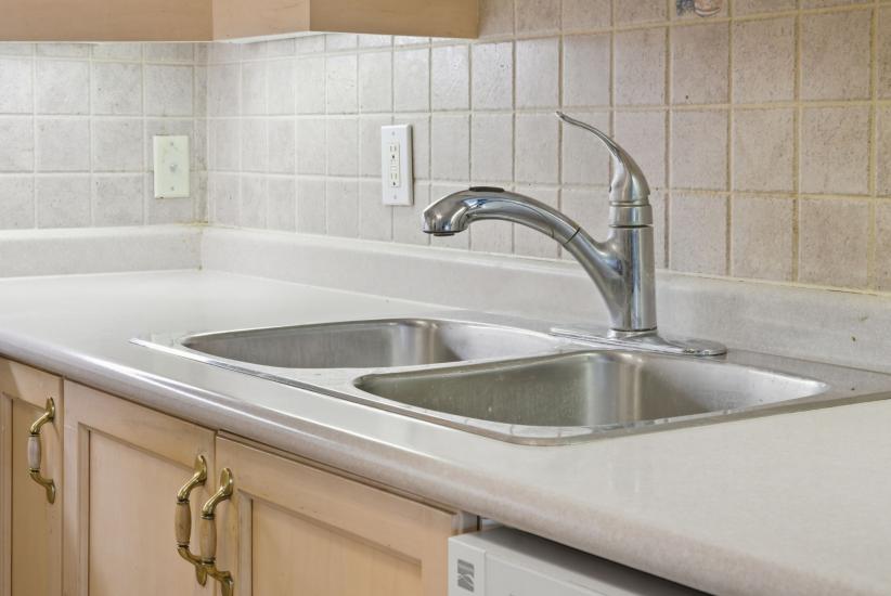 Property listing for #306-5 Ogilvie St., Dundas, ON