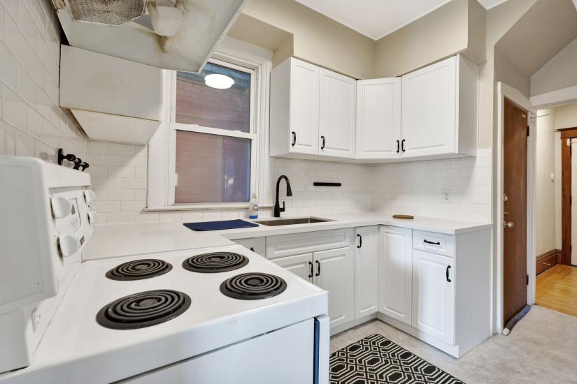 Property listing for 70 Belview Ave., Hamilton, ON