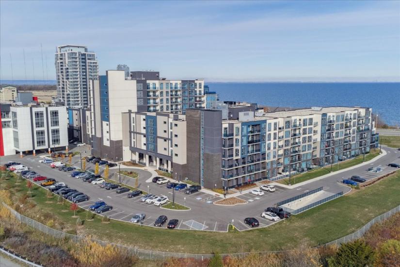 Property listing for #149-16 Concord Place, Grimsby, ON