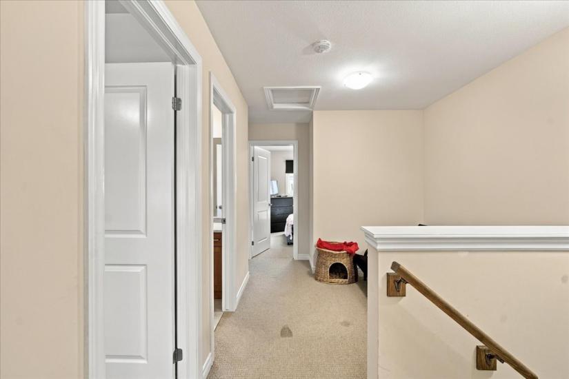 Property listing for 125 Sunflower Pl., Welland, ON