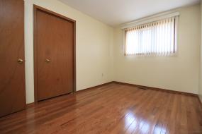 Property listing for 56 Albion Falls Blvd., Hamilton, ON