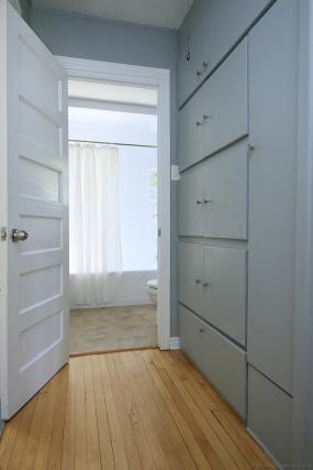 Property listing for 100 Mercer St., Dundas, ON