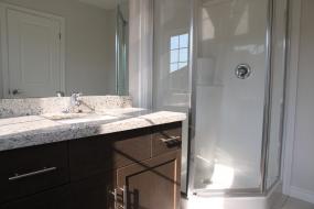 Property listing for 17 Beau Chatel Lane, Grimsby, ON