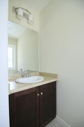 Property listing for 113 Dennis Dr., Smithville, ON