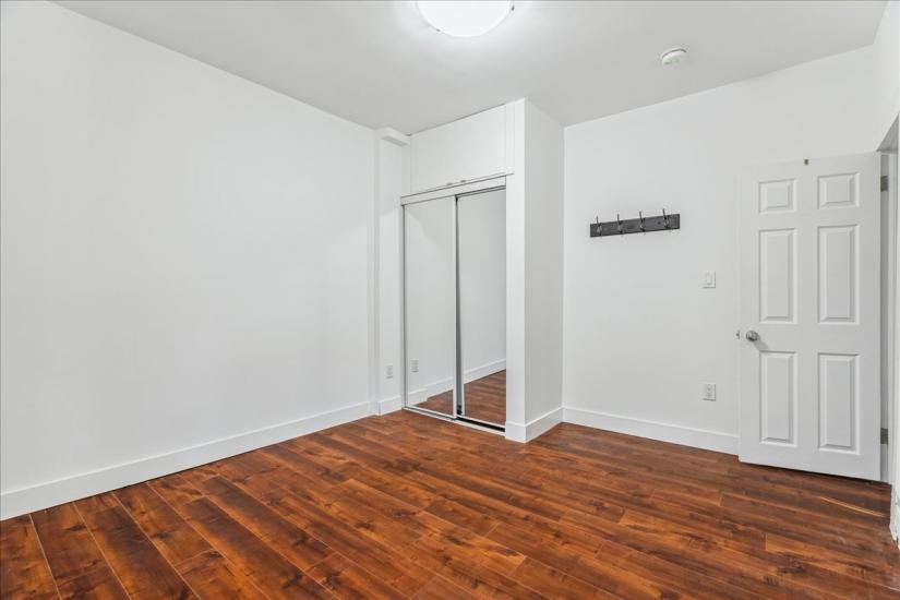 Property listing for 5 Cumberland Ave., Hamilton, ON