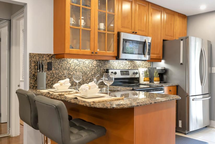 Property listing for 746 Roxborough Ave., Hamilton, ON