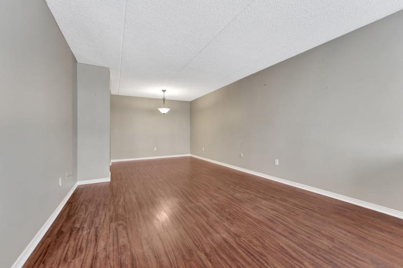 Property listing for #101-500 Silverbirch Blvd., Mount Hope, ON