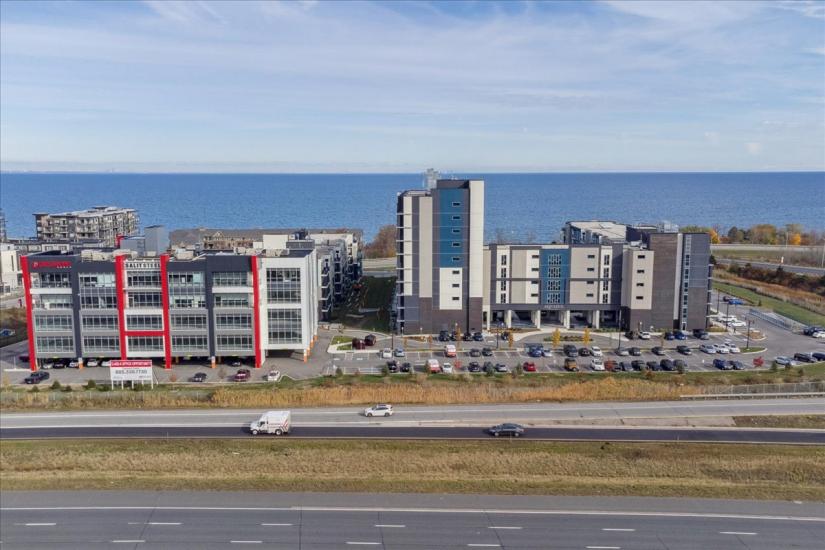 Property listing for #149-16 Concord Place, Grimsby, ON