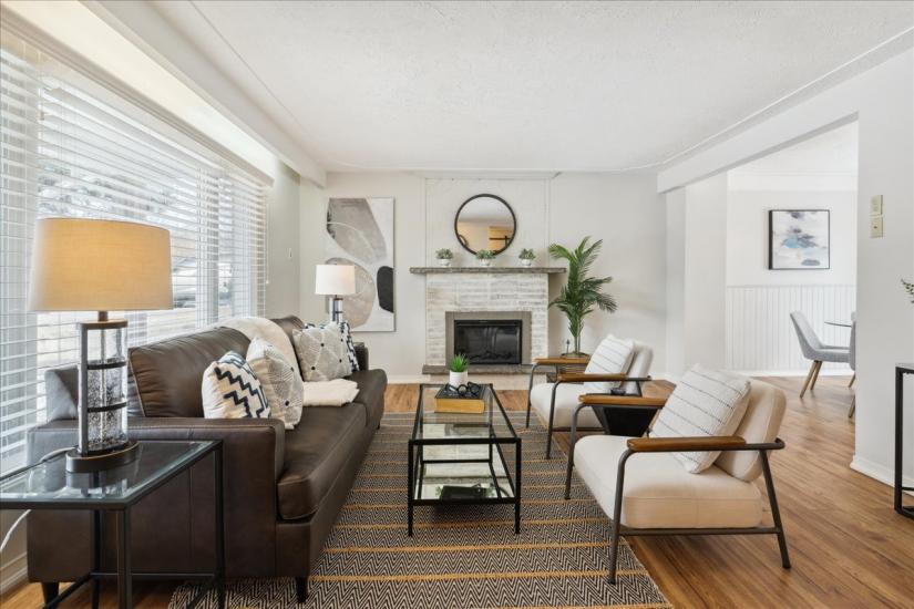 Property listing for 23 Lorne Ave., Hamilton, ON