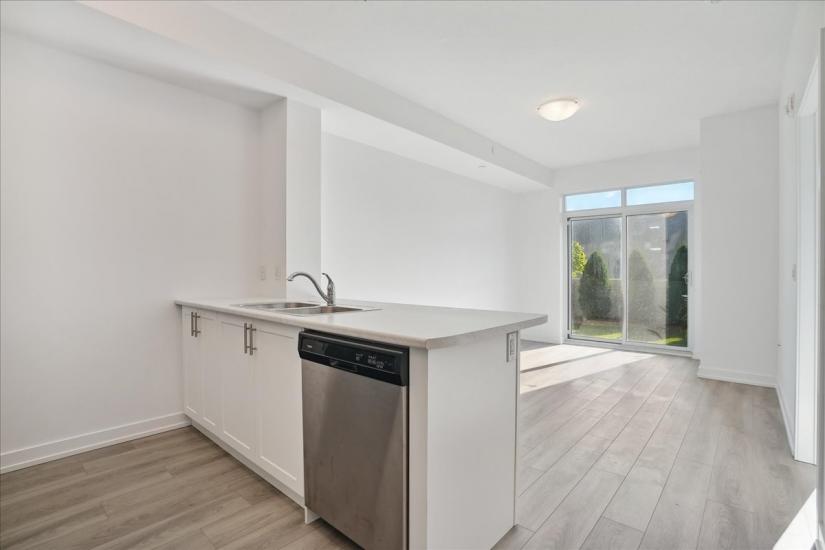 Property listing for #115-5055 Greenlane Rd., Beamsville, ON