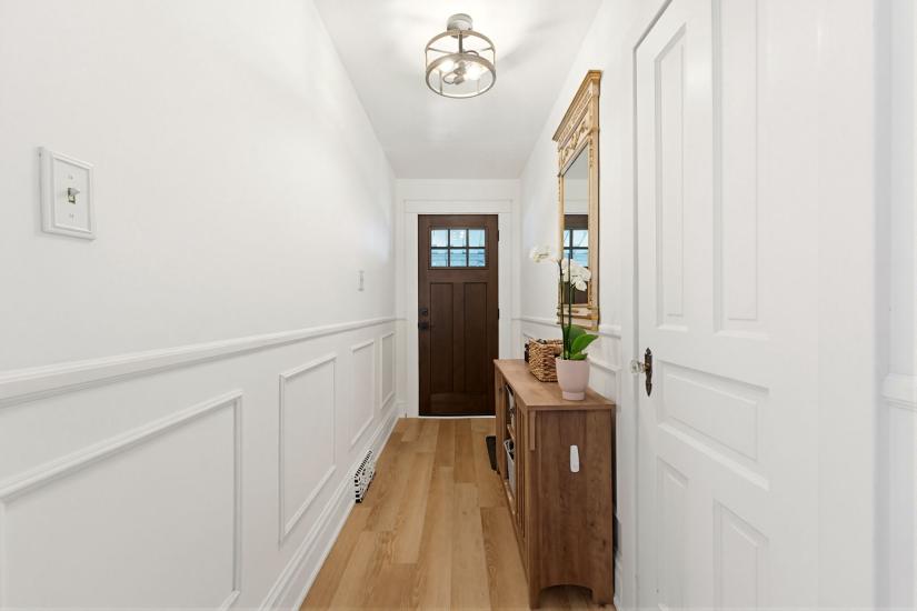 Property listing for 124 Campbell Ave., Hamilton, ON