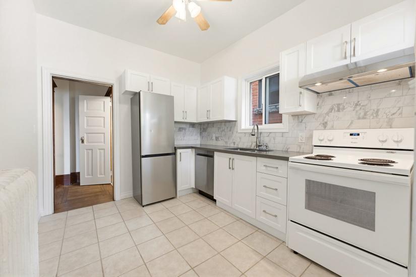 Property listing for #1-25 Strathcona Ave. S., Hamilton, ON