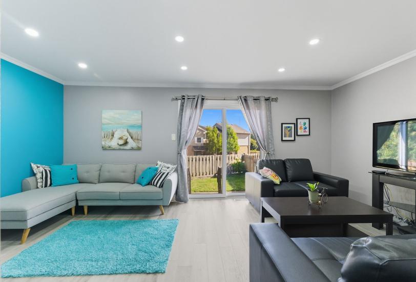 Property listing for #6-1300 Upper Ottawa St., Hamilton, ON