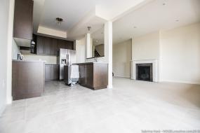 Property listing for 84 Dunrobin Lane, Grimsby, ON