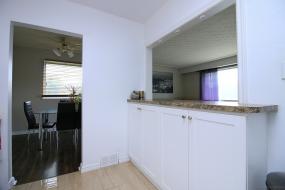 Property listing for 563 Mohawk Rd. E., Hamilton, ON