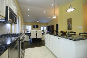 Property listing for 32 Toulon Ave., Ancaster, ON