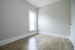 Property listing for 7.5 Madison Ave., Hamilton, Ontario