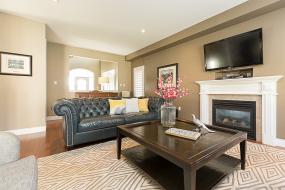 Property listing for 48 Gregorio Court, Ancaster, ON