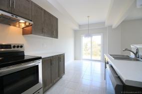 Property listing for 40 Dennis Dr., Smithville, ON